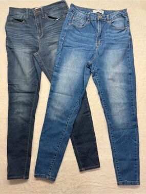 Junior Denim Jeans Bundle Size 7  High Rise 2 Pair